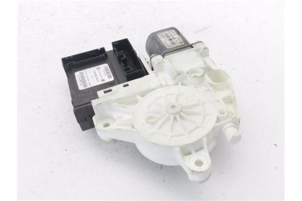 Recambio de motor elevalunas delantero izquierdo para volkswagen golf v (1k1) 2.0 gti referencia OEM IAM 1K3837401T 1K0959793K 