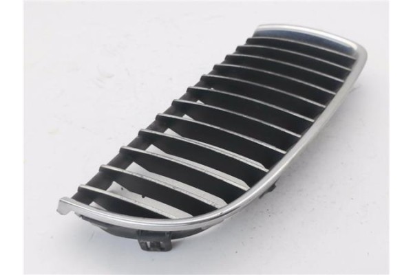 Recambio de rejilla capo para bmw serie 3 berlina (e90) 3.0 330d referencia OEM IAM 22405910 7120010 