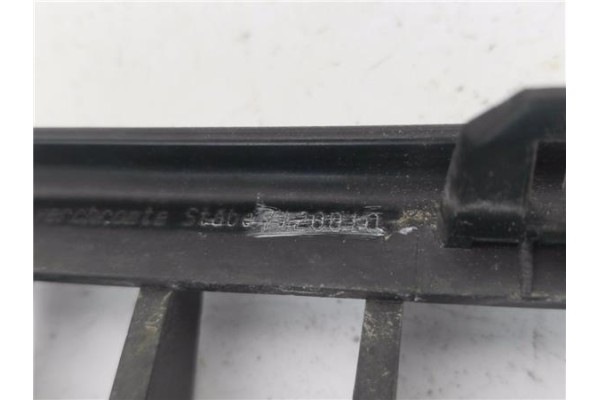 Recambio de rejilla capo para bmw serie 3 berlina (e90) 3.0 330d referencia OEM IAM 22405910 7120010 