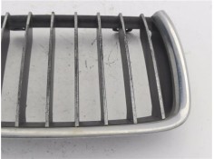 Recambio de rejilla capo para bmw serie 3 berlina (e90) 3.0 330d referencia OEM IAM 22405910 7120010 