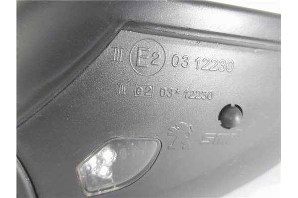 Recambio de retrovisor electrico derecho para peugeot 308 sw 1.6 active referencia OEM IAM 98261675XT E20312230 