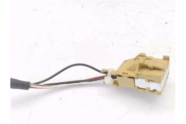 Recambio de retrovisor electrico izquierdo para audi a4 berlina (8e) 2.0 tdi (dpf) (125kw) referencia OEM IAM E1010681  