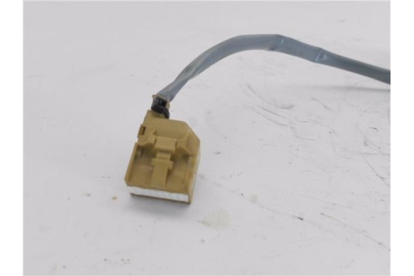 Recambio de retrovisor electrico izquierdo para audi a2 (8z) 1.6 fsi referencia OEM IAM 12323280 E9011024 