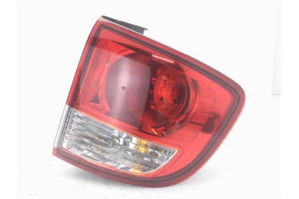Recambio de piloto trasero derecho para ssangyong kyron 2.0 200 xdi referencia OEM IAM 8360209  