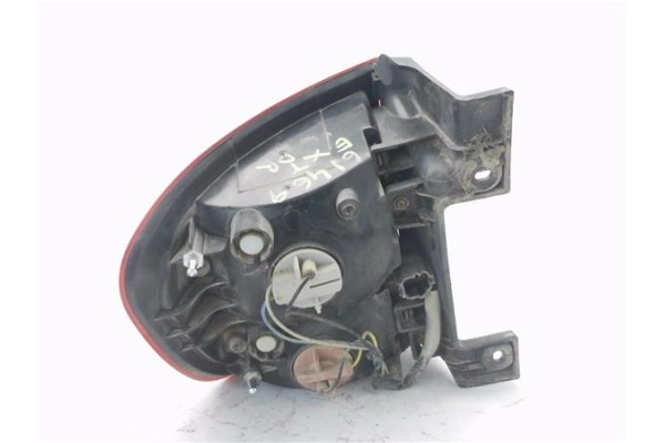 Recambio de piloto trasero derecho para ssangyong kyron 2.0 200 xdi referencia OEM IAM 8360209  