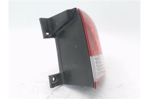 Recambio de piloto trasero derecho para ssangyong kyron 2.0 200 xdi referencia OEM IAM 8360209  