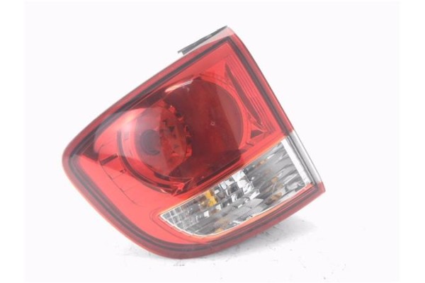 Recambio de piloto trasero izquierdo para ssangyong kyron 2.0 200 xdi referencia OEM IAM 8360109  