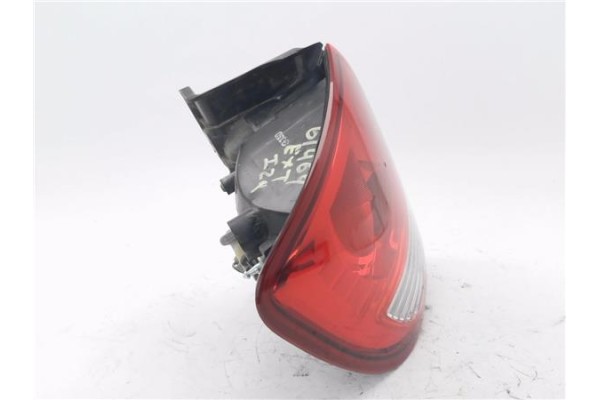 Recambio de piloto trasero izquierdo para ssangyong kyron 2.0 200 xdi referencia OEM IAM 8360109  