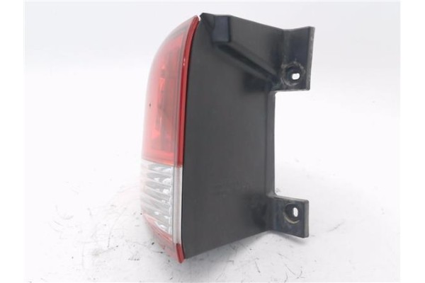 Recambio de piloto trasero izquierdo para ssangyong kyron 2.0 200 xdi referencia OEM IAM 8360109  