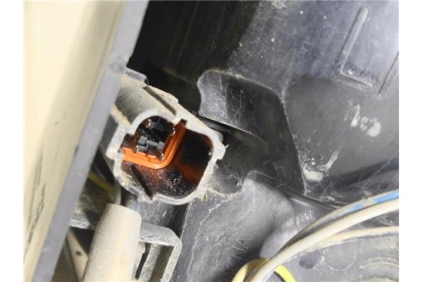Recambio de piloto trasero izquierdo para ssangyong kyron 2.0 200 xdi referencia OEM IAM 8360109  