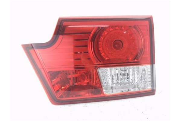 Recambio de piloto porton trasero derecho para ssangyong kyron 2.0 200 xdi referencia OEM IAM 8360409  