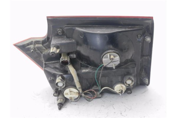 Recambio de piloto porton trasero izquierdo para ssangyong kyron 2.0 200 xdi referencia OEM IAM 8360309  