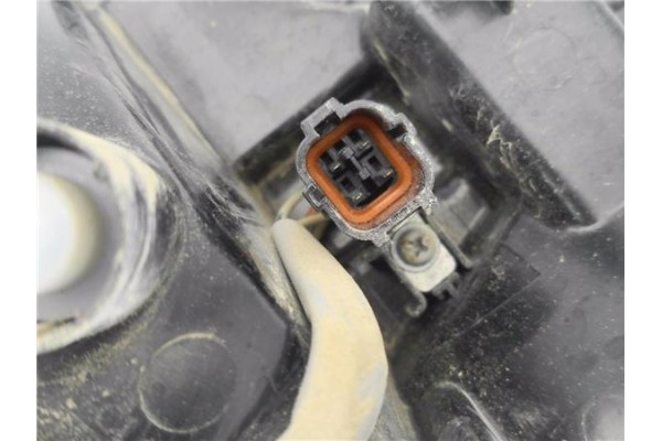 Recambio de piloto porton trasero izquierdo para ssangyong kyron 2.0 200 xdi referencia OEM IAM 8360309  