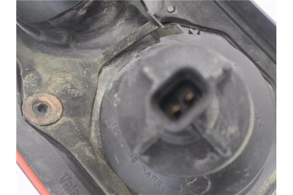 Recambio de piloto trasero derecho para land rover freelander (ln) 2.0 di referencia OEM IAM 22960202 AMR4003 