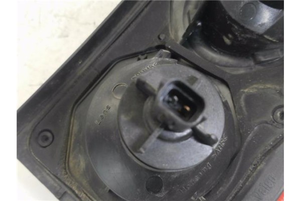 Recambio de piloto trasero izquierdo para land rover freelander (ln) 2.0 di referencia OEM IAM 22960102 AMR4002 