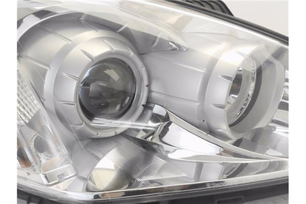Recambio de faro delantero dcho para ssangyong kyron 2.0 200 xdi referencia OEM IAM 1080904  