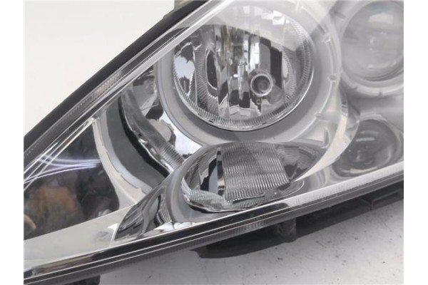 Recambio de faro delantero izquierdo para ssangyong kyron 2.0 200 xdi referencia OEM IAM 1080904  