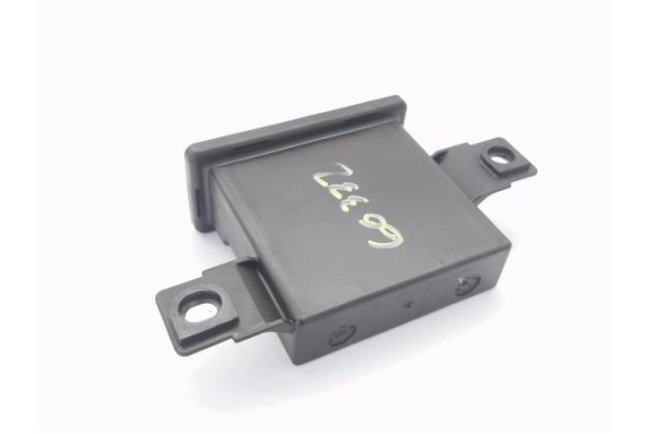 Recambio de centralita luces para opel mokka 1.7 excellence referencia OEM IAM 95400920 6519800000000X 