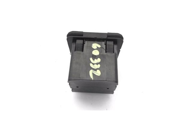 Recambio de toma corriente para opel mokka 1.7 excellence referencia OEM IAM 13280254 544970085 