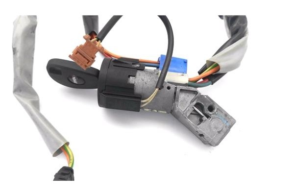 Recambio de clausor para citroen berlingo combi 1.6 hdi 90 referencia OEM IAM 9663123280  