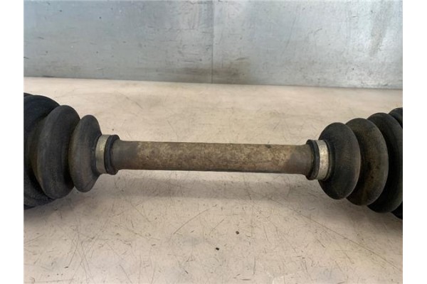 Recambio de palier trasero izquierdo para mitsubishi montero (v60/v70) 3.2 di-d (v68w, v78w) referencia OEM IAM MR528647  
