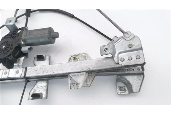 Recambio de mecanismo elevalunas delantero derecho para citroen berlingo combi 1.6 hdi 90 referencia OEM IAM 0130821762  