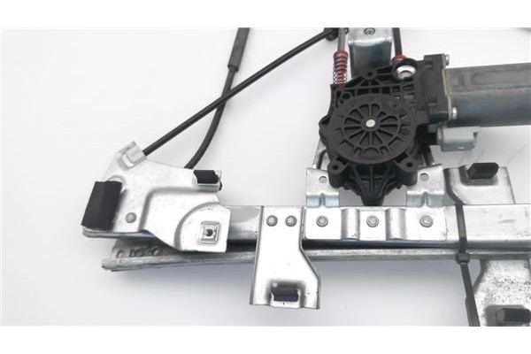 Recambio de mecanismo elevalunas delantero derecho para citroen berlingo combi 1.6 hdi 90 referencia OEM IAM 0130821762  