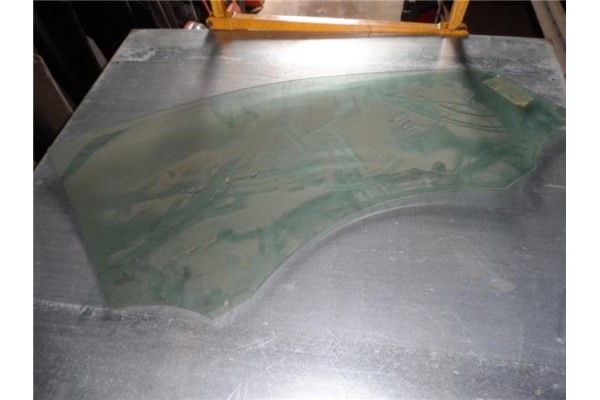 Recambio de luna puerta delantero izquierda para citroen c2 (2003) 1.4 hdi referencia OEM IAM   