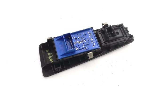 Recambio de mando elevalunas delantero izquierdo para fiat punto / grande punto (199) 1.4 16v referencia OEM IAM 735423371 29007