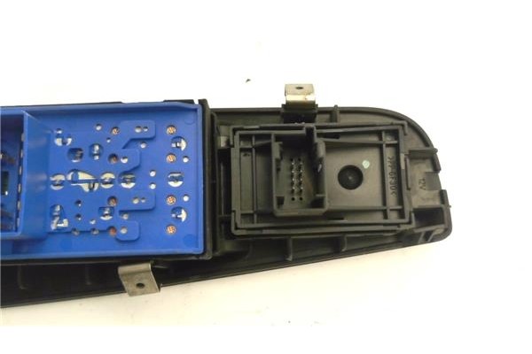 Recambio de mando elevalunas delantero izquierdo para fiat punto / grande punto (199) 1.4 16v referencia OEM IAM 735423371 29007