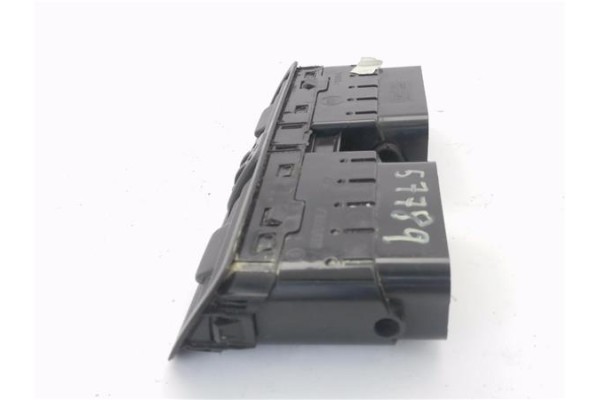 Recambio de rejilla entrada de aire para fiat iii panda (319) 1.2 lpg (312pxa1a) referencia OEM IAM 735597681  