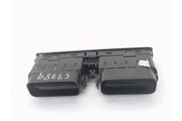 Recambio de rejilla entrada de aire para fiat iii panda (319) 1.2 lpg (312pxa1a) referencia OEM IAM 735597681  