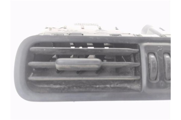 Recambio de rejilla entrada de aire para fiat iii panda (319) 1.2 lpg (312pxa1a) referencia OEM IAM 735597681  