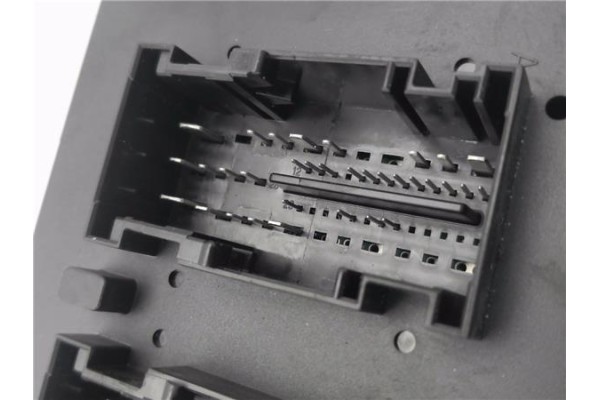 Recambio de modulo electronico para volkswagen golf vi (5k1) 1.6 advance referencia OEM IAM 1K0937086H 5DK00965306 