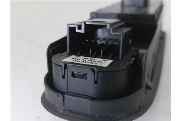 Recambio de mando elevalunas delantero izquierdo para volkswagen golf vi (5k1) 1.6 advance referencia OEM IAM 5K0867255A 1K09595