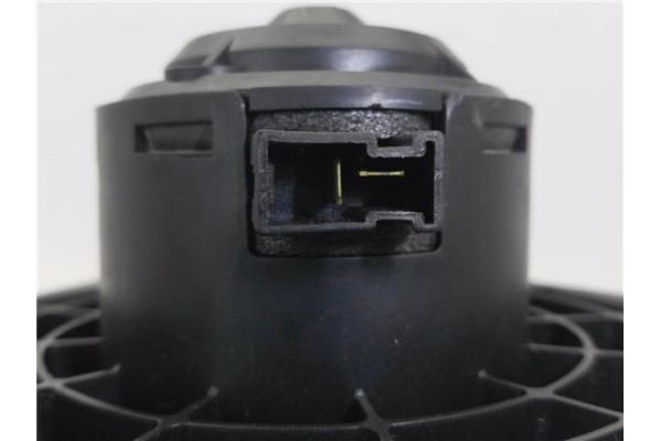 Recambio de motor calefaccion para ssangyong kyron 2.0 200 xdi referencia OEM IAM 40510442  