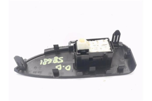 Recambio de mando elevalunas delantero derecho para toyota prius (zvw30) 1.8 hybrid referencia OEM IAM 7423147110  