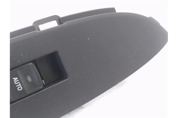 Recambio de mando elevalunas delantero derecho para toyota prius (zvw30) 1.8 hybrid referencia OEM IAM 7423147110  