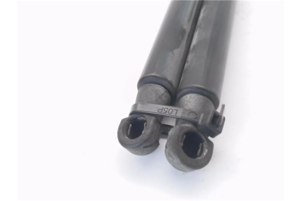 Recambio de amortiguador porton para toyota prius (zvw30) 1.8 hybrid referencia OEM IAM 689600W530 8724ZZ 