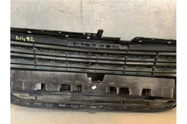 Recambio de rejilla capo para peugeot 508 1.6 active referencia OEM IAM 9686571877  