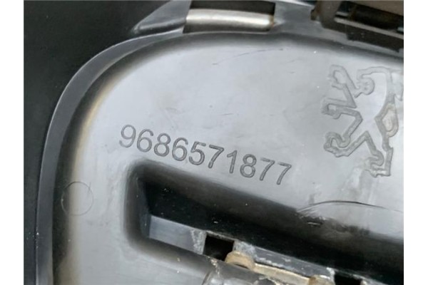 Recambio de rejilla capo para peugeot 508 1.6 active referencia OEM IAM 9686571877  