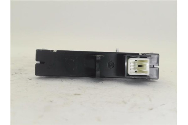 Recambio de interruptor airbag acompañante para toyota prius (zvw30) 1.8 hybrid referencia OEM IAM 8315047030  