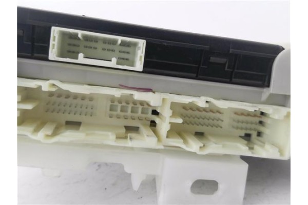 Recambio de bsi para toyota prius (zvw30) 1.8 hybrid referencia OEM IAM 8922147110 50112324 