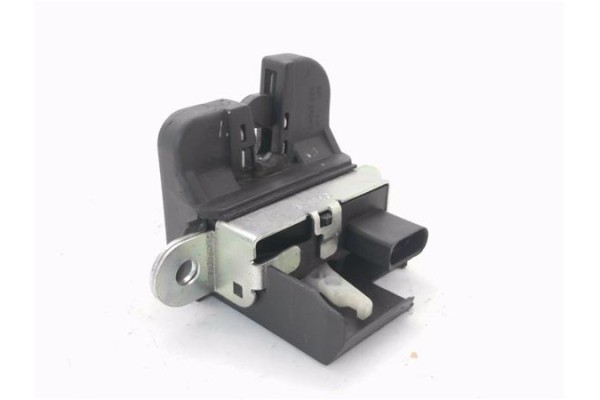 Recambio de cerradura porton para volkswagen golf vi (5k1) 1.4 advance referencia OEM IAM 5K0827505A  