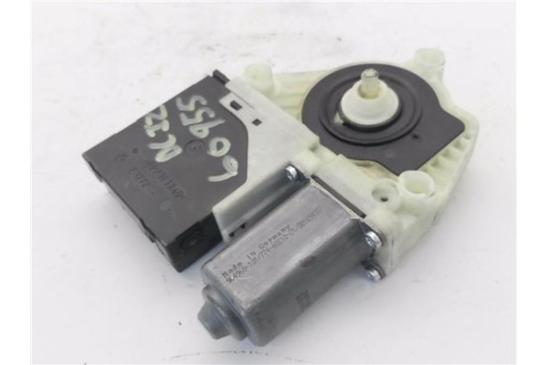 Recambio de motor elevalunas delantero izquierdo para volkswagen golf vi (5k1) 1.4 advance referencia OEM IAM 5K0959701D 5K09597
