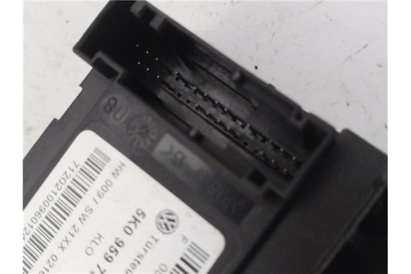 Recambio de motor elevalunas delantero izquierdo para volkswagen golf vi (5k1) 1.4 advance referencia OEM IAM 5K0959701D 5K09597