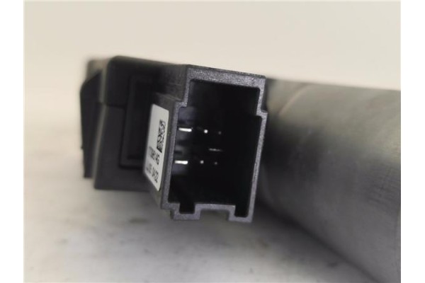 Recambio de motor techo electrico para seat ibiza (kj1) 1.0 fr referencia OEM IAM 1740036F VW5TA877795 