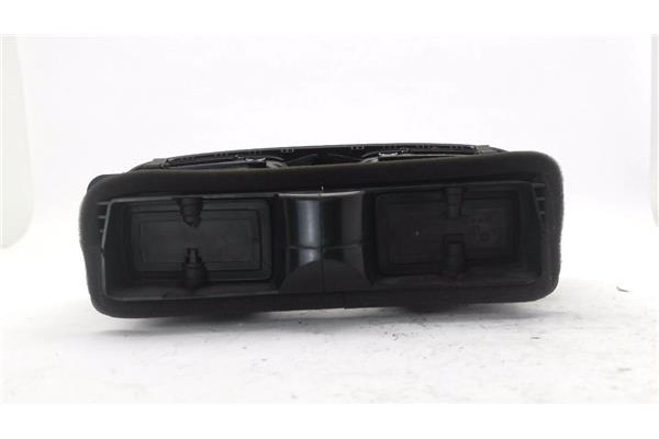 Recambio de rejilla entrada de aire para volkswagen golf vi (5k1) 1.6 advance referencia OEM IAM 5K0819728 5K0815735 