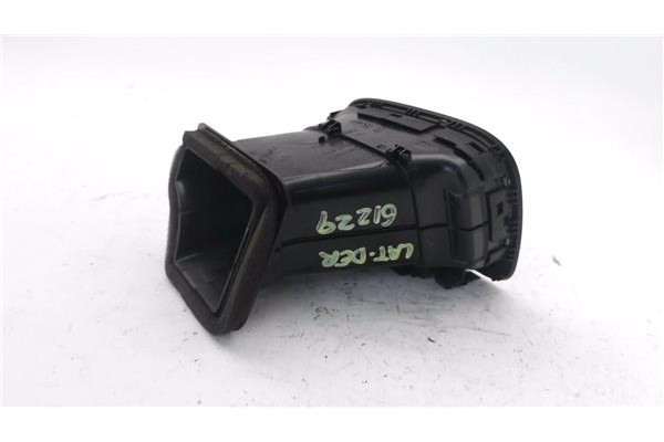 Recambio de rejilla entrada de aire para volkswagen golf vi (5k1) 1.6 advance referencia OEM IAM 5K0819703 5K0819709 