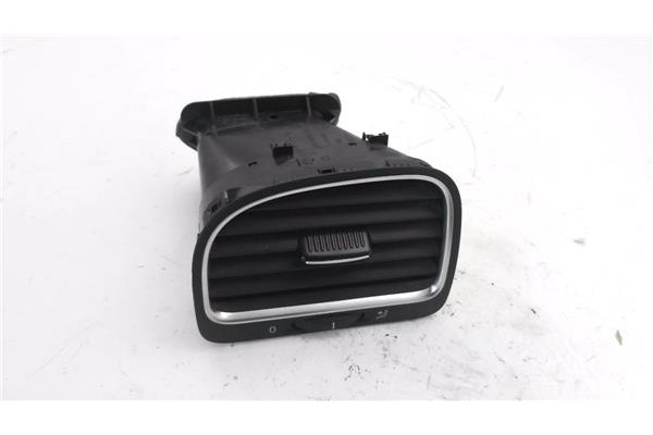 Recambio de rejilla entrada de aire para volkswagen golf vi (5k1) 1.6 advance referencia OEM IAM 5K0819710D 5K0819704K 